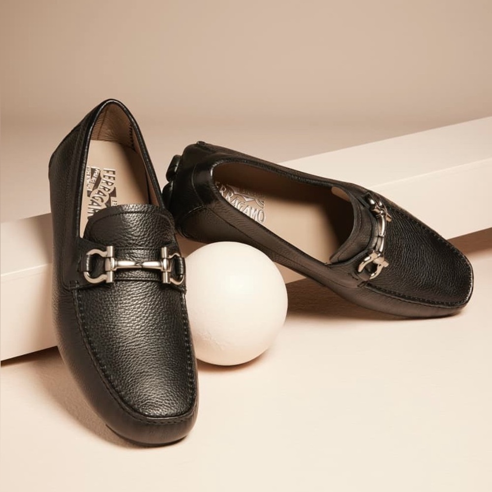 Salvatore Ferragamo Parigi Gancini Leather Loafers Men’s Size 9 Black